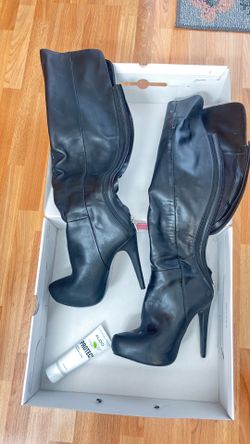 Leather above the knees boots
