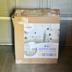 Baby Gate / Play Pen