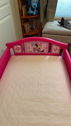Toddler/small childs bed with mattress