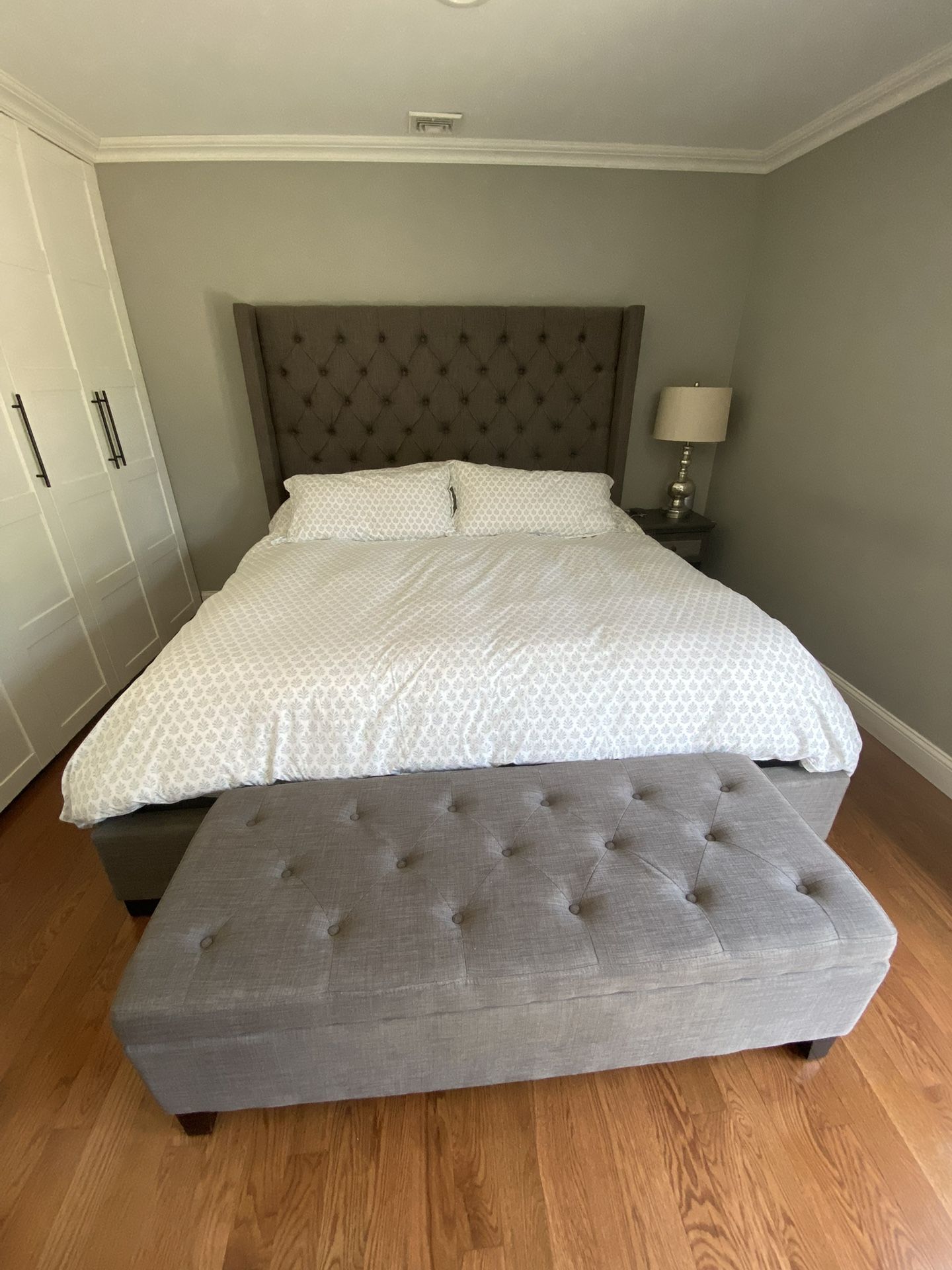 King Bed, Storage Bench And Box Springs 