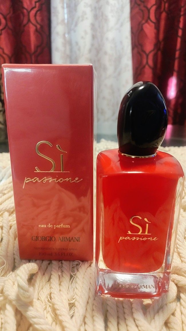 Giorgio Armany Si Perfume