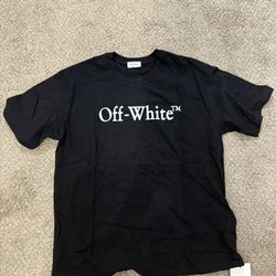 Simple Off White T-shirt Medium