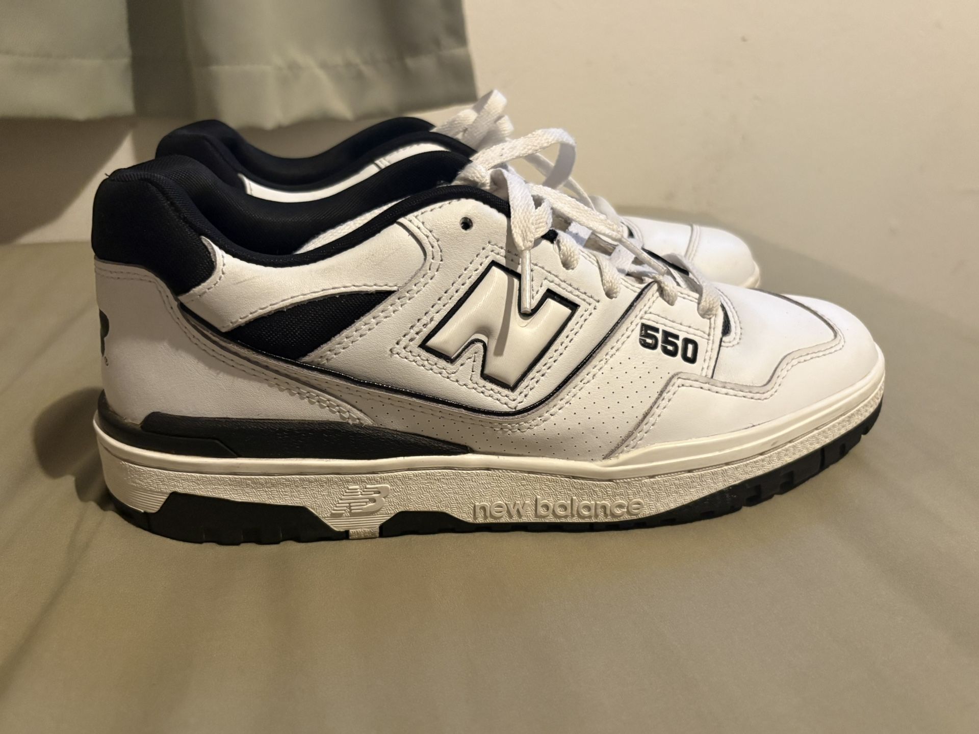 New Balances 550 Black And White 