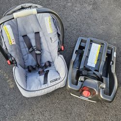 Graco Infant Carrier And Base