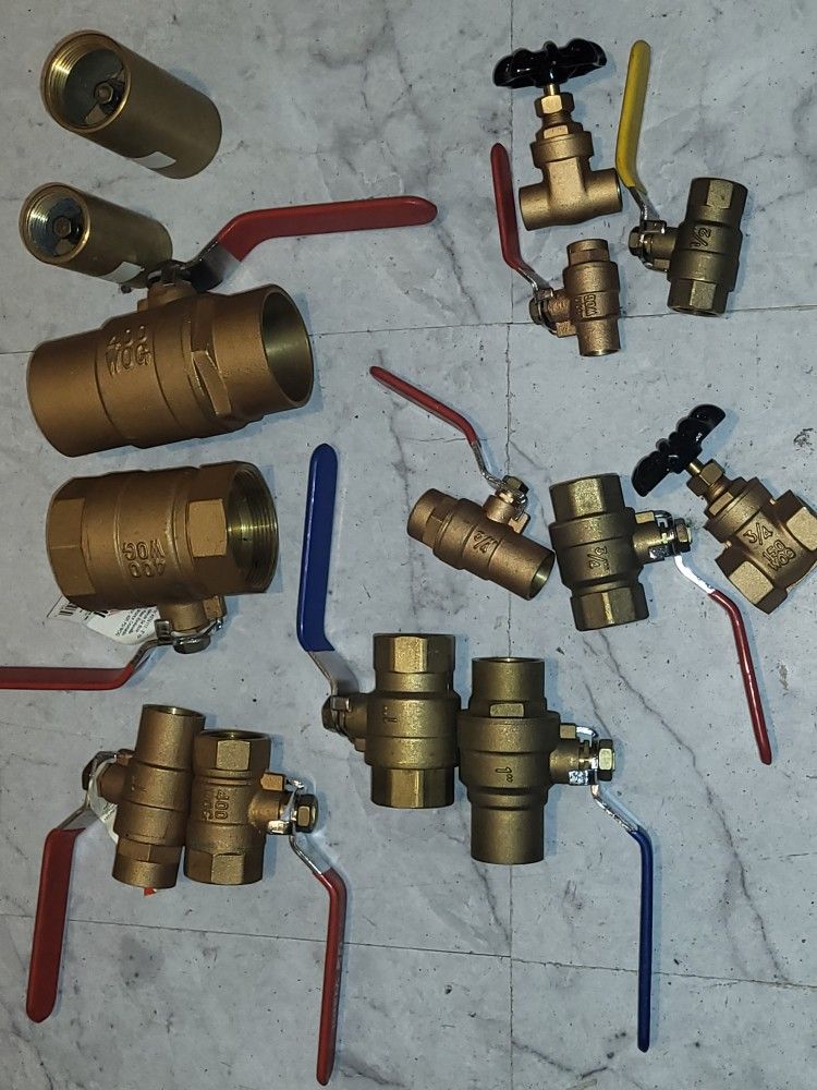 12 Ball Valves Fip All Are Different Brass Wami 400 Wog Female And Male Threaded Full Water Gas