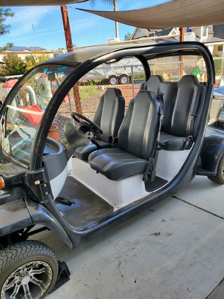 2013 Polaris Gem 4 Electric Car/Golf Cart