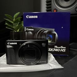 Brand New! Canon PowerShot SX740 HS Camera