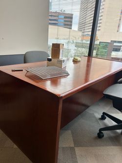 Free Office Desk