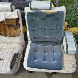 G Body Seats Power Seat El Camino Buick Regal Oldsmoblie Cutlass Pontiac Grand Prix Monte Carlo $trade Daytons Knockoffs True Classics Knockoffs 