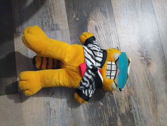 Vintage cool daddy Garfield plush ( 1978)