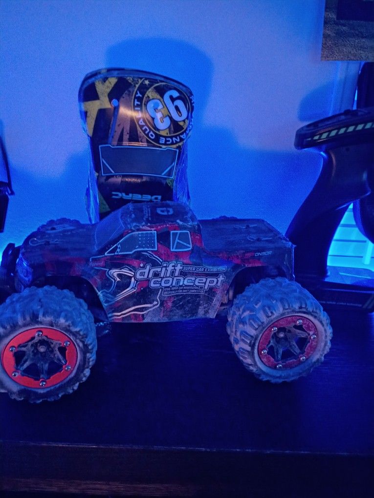 R/C Truck And 2 Drones