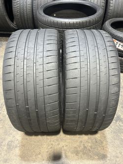 SET OF 2 USED TIRES MICHELIN PILOT SPORT 4S…275/35/20