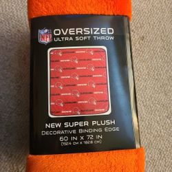 Cleveland Browns NFL Oversized Ultra Soft Plush Throw Blanket 60 x 72 New Fluffy