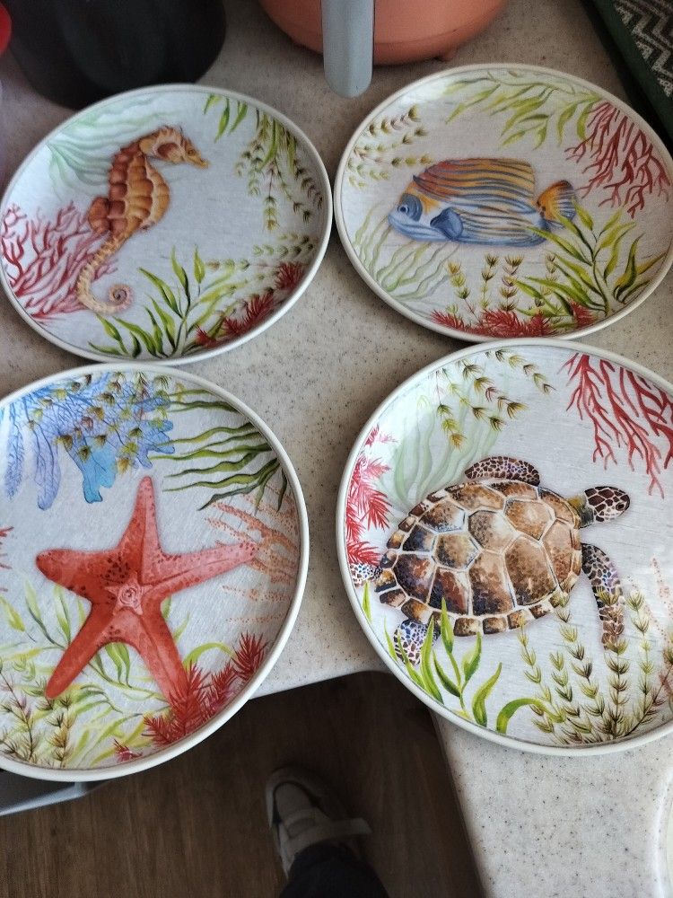 A Set 4 Sea Life Plates