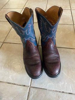 Boots áriat size 12