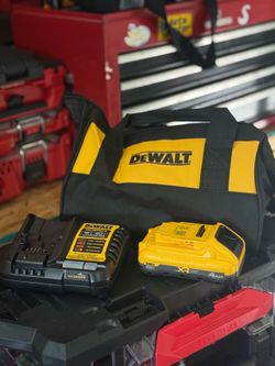 DEWALT 20V MAX XR Lithium-lon 4.0 Ah Battery Pack