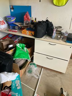 Metal cabinet