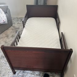 Toddler Bed with Memory Foam Mattress 