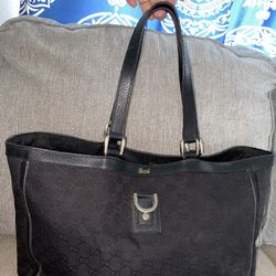 Authentic GUCCI Abbey Tote & 2 GUCCI Long Wallet