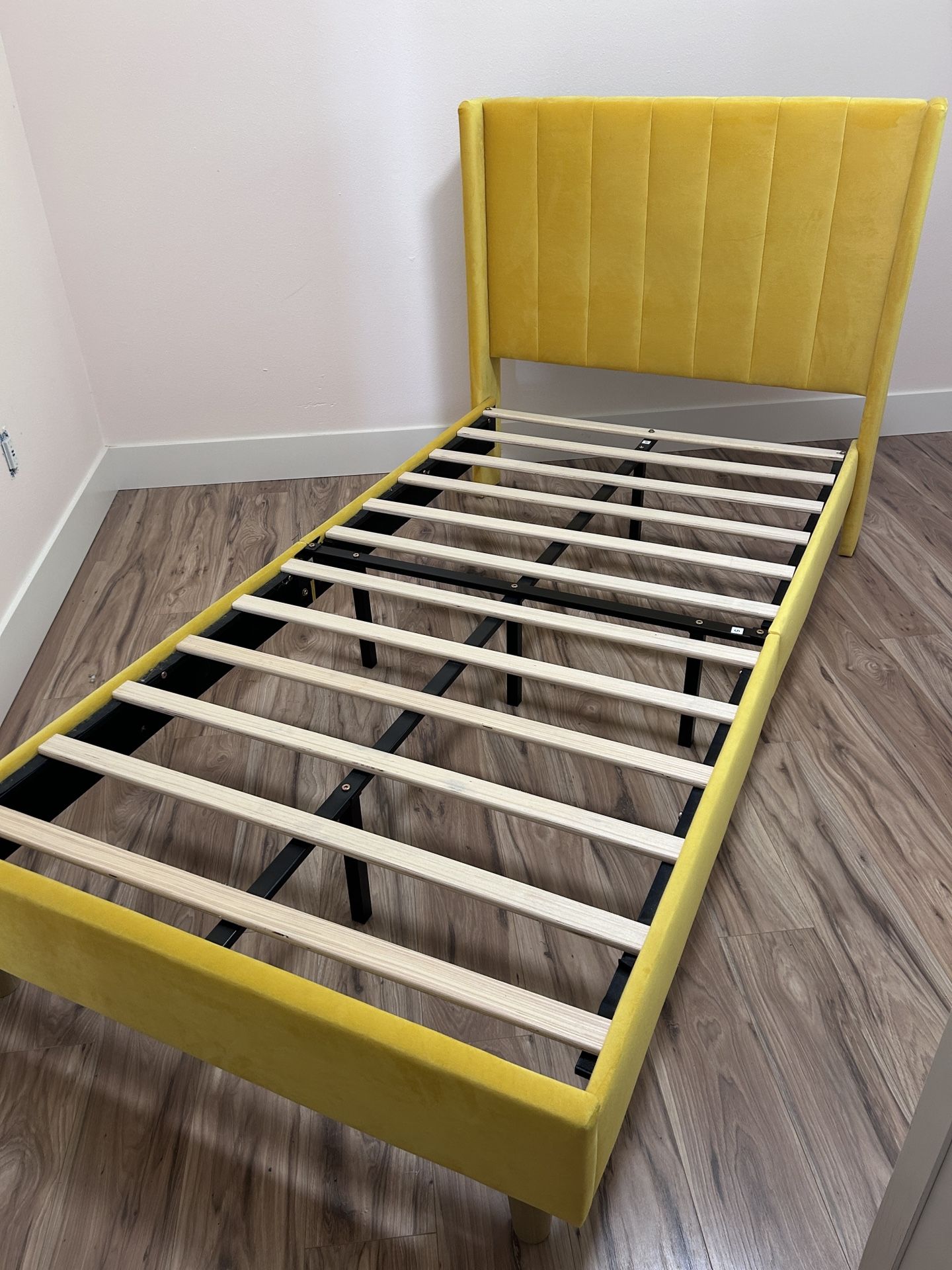 Twin Bed frame (yellow)