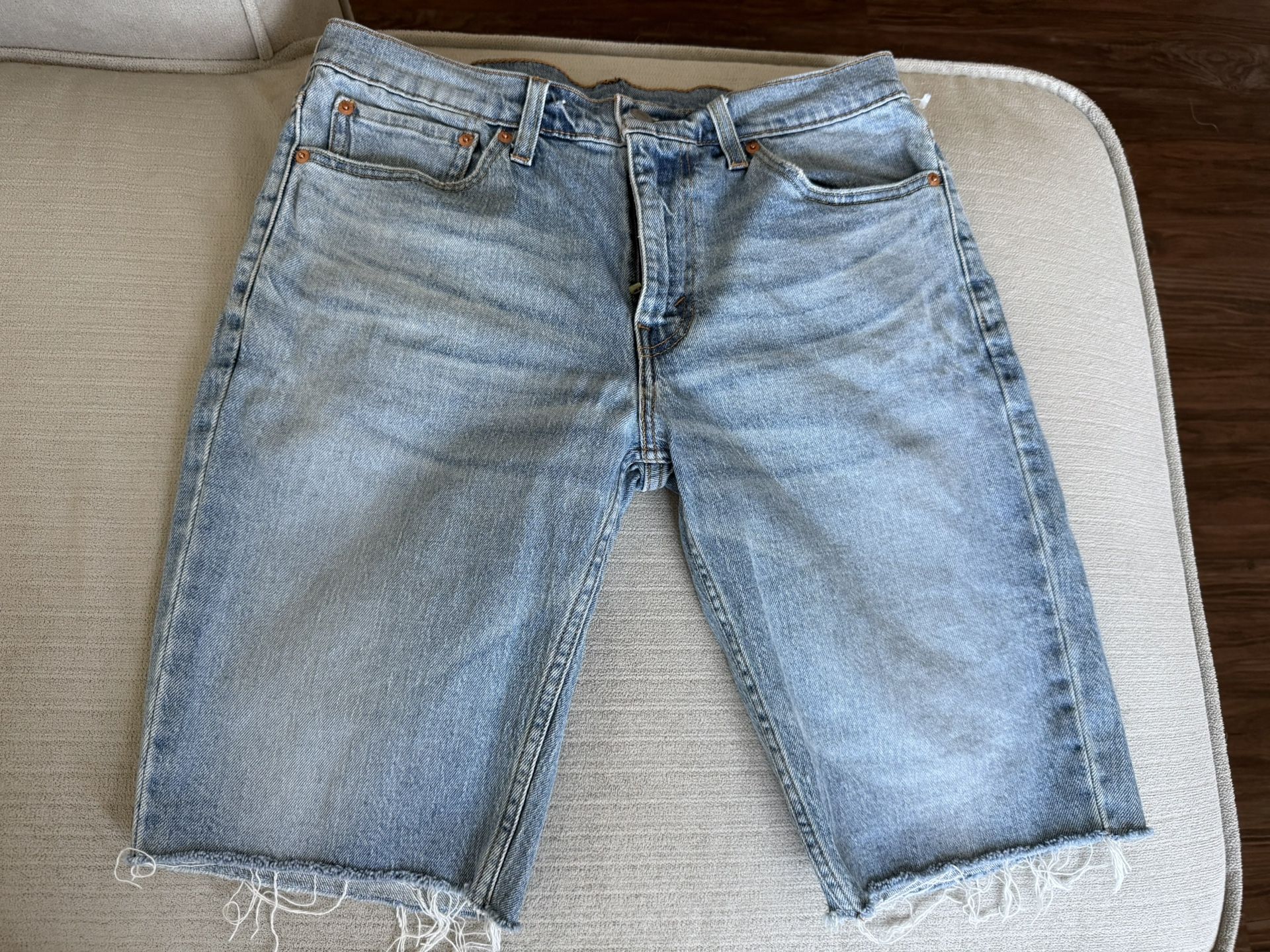 Levi’s Size 32
