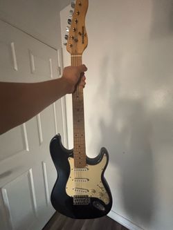 Electric guitar- Behringer