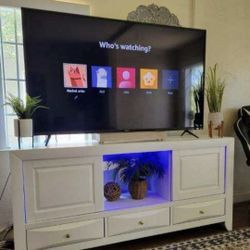 Solid Wood TV Stand 