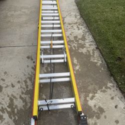 Werner 28 Foot Ladder. Extension. Excellent Condition