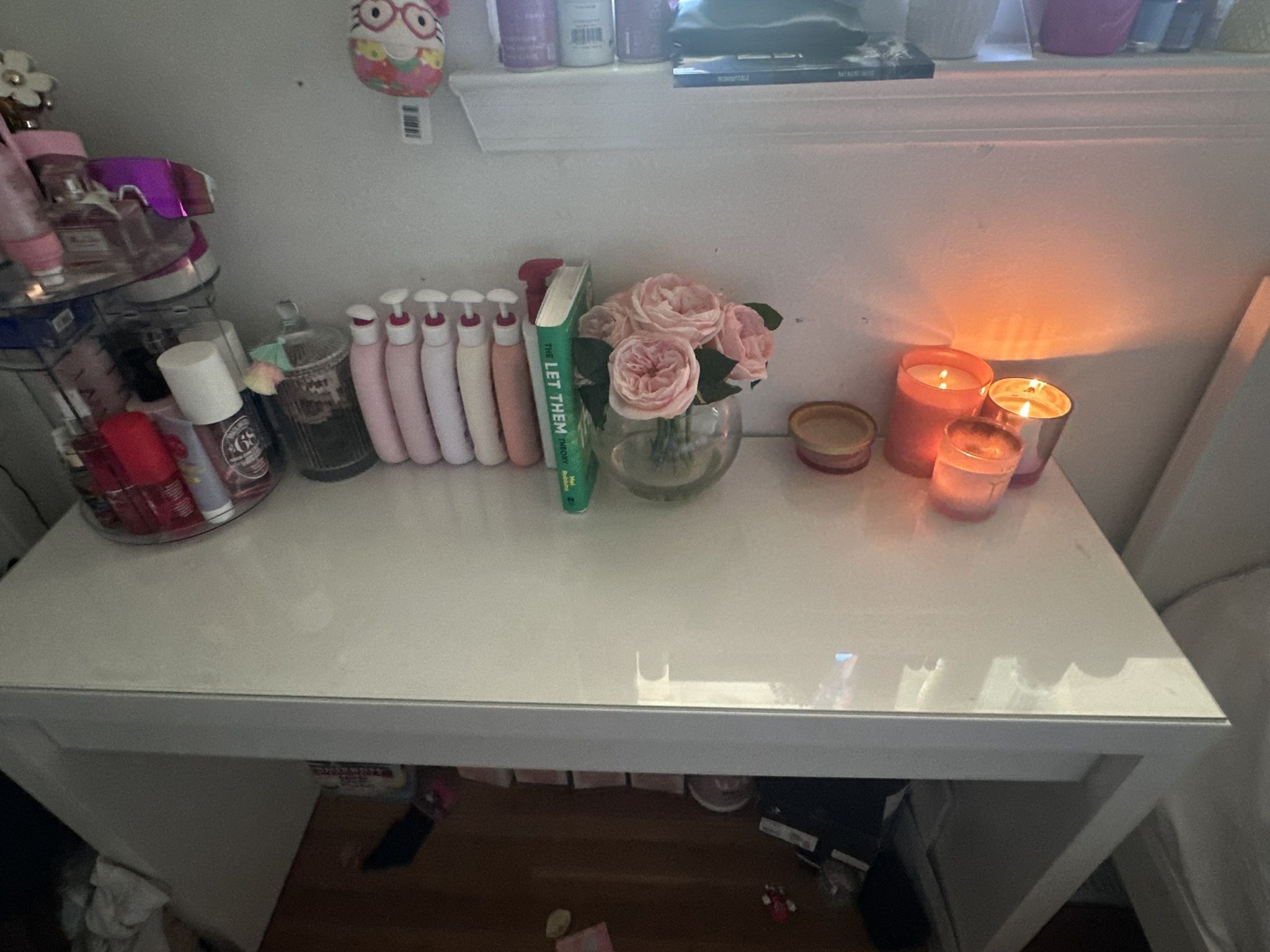 Desk And Minnie Mirror
