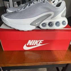 Men’s Nike Air Max DN Size 12