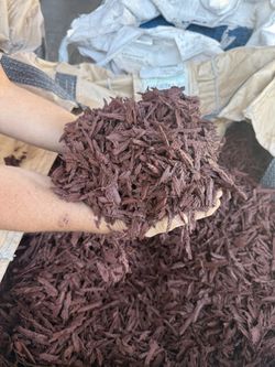 Shredded Rubber Mulch Wire Free