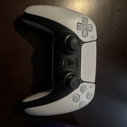 PS5 Controllers White & Purple 