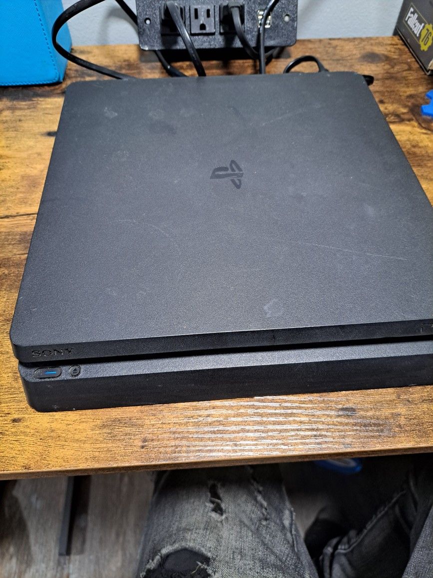 PS4 Slim Bundle Console NO CONTROLLER