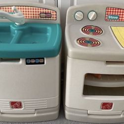 STEP2 TODDLER size Kitchen Sink/dishwasher & stove/oven Combo