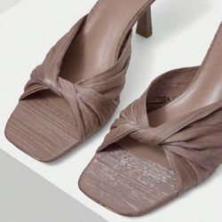 Women Sandals Size 6