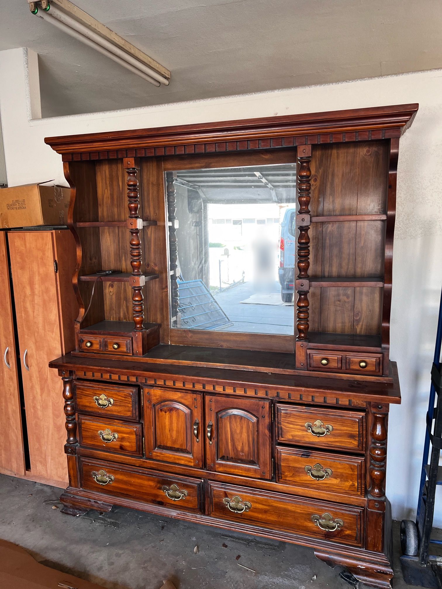 Broyhill Dresser with Mirror $150