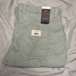 Brand New Levi corduroy pants sage