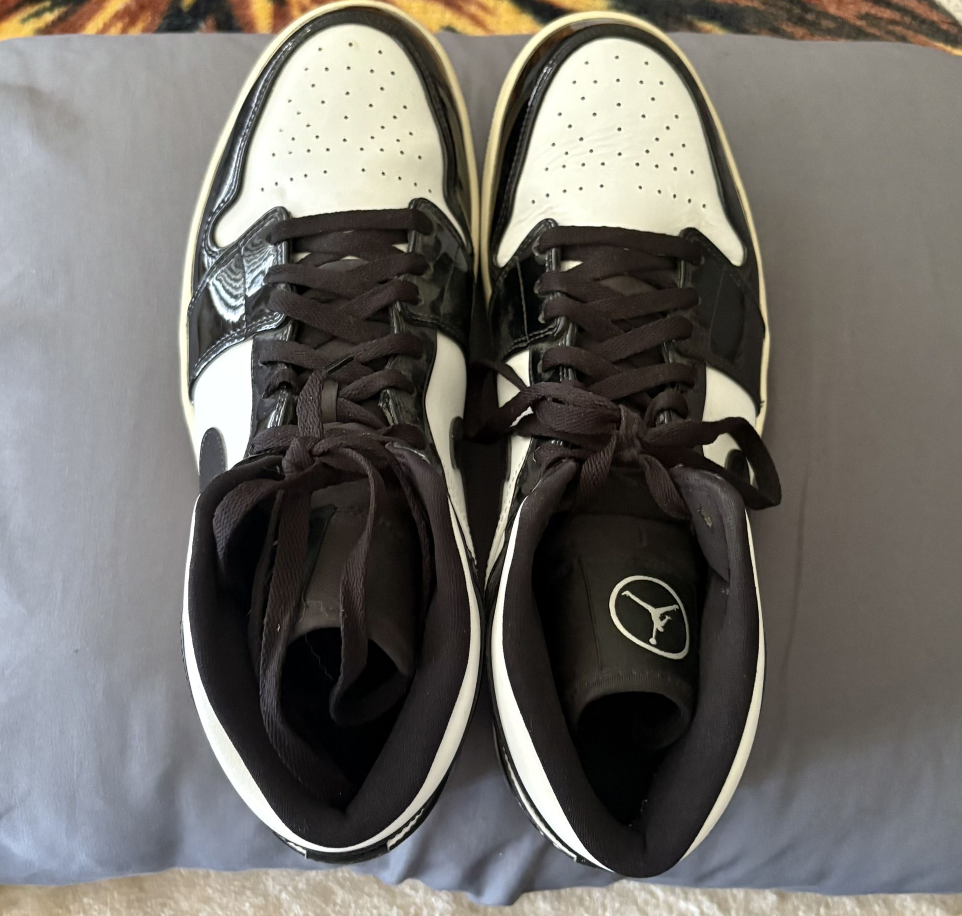Jordan 1 Mid Carbon Fiber Black, 12.5 Men UK 13 Men US