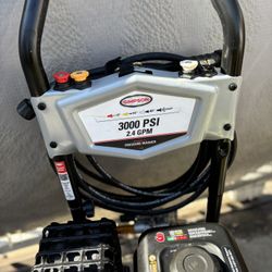 Simpson. Power Washer  3000 Psi 