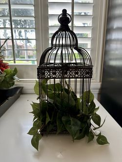 Birdcage Decor