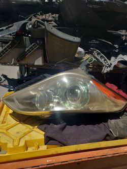 2011/2012/2013/2014 Infinity M37 M35 Right Headlight Light