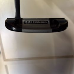 Never Compromise ZI Beta Putter 33.5”