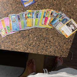 Pokémon 40 Hollis and reverse Holos 151 And Paladean , And scarlet and violet