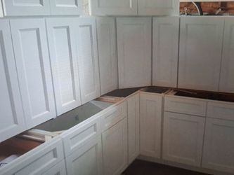 Shaker White Kitchen Cabinets