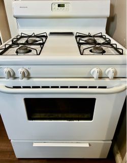 Frigidaire Gas Stove — $50