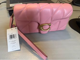 Brand NEW coach pink quilted purse w tags