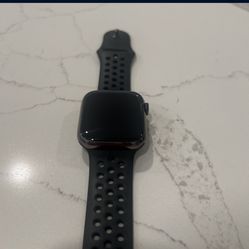 Apple Watch Series 8   GPS