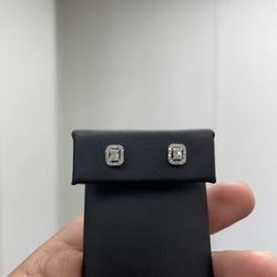 Natural Diamond Earrings