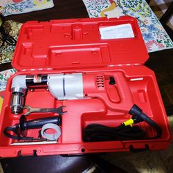 Milwaukee 7 Amp Corded 1/2 in. Corded Right-Angle Drill Kit with Hard Case(open box never used)