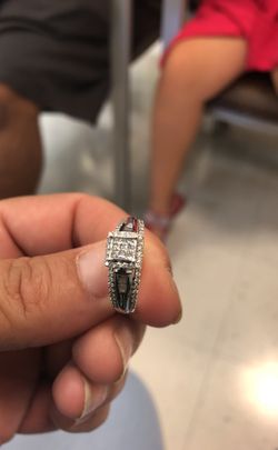 White gold diamond ring with a lot of diamonds 500.00